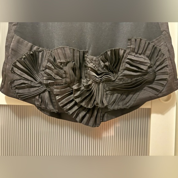 BCBGMAXAZRIA BLACK SLEEVELESS DRESS - Picture 3 of 4